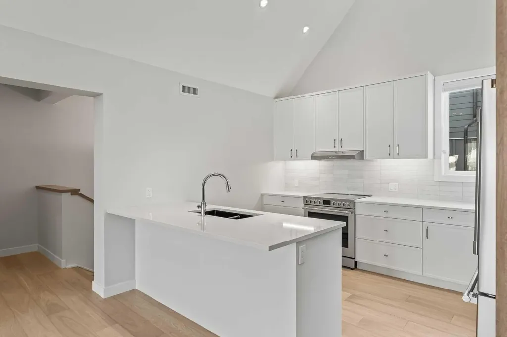 209 Stewart Creek Rise Canmore AB T1W0N9
