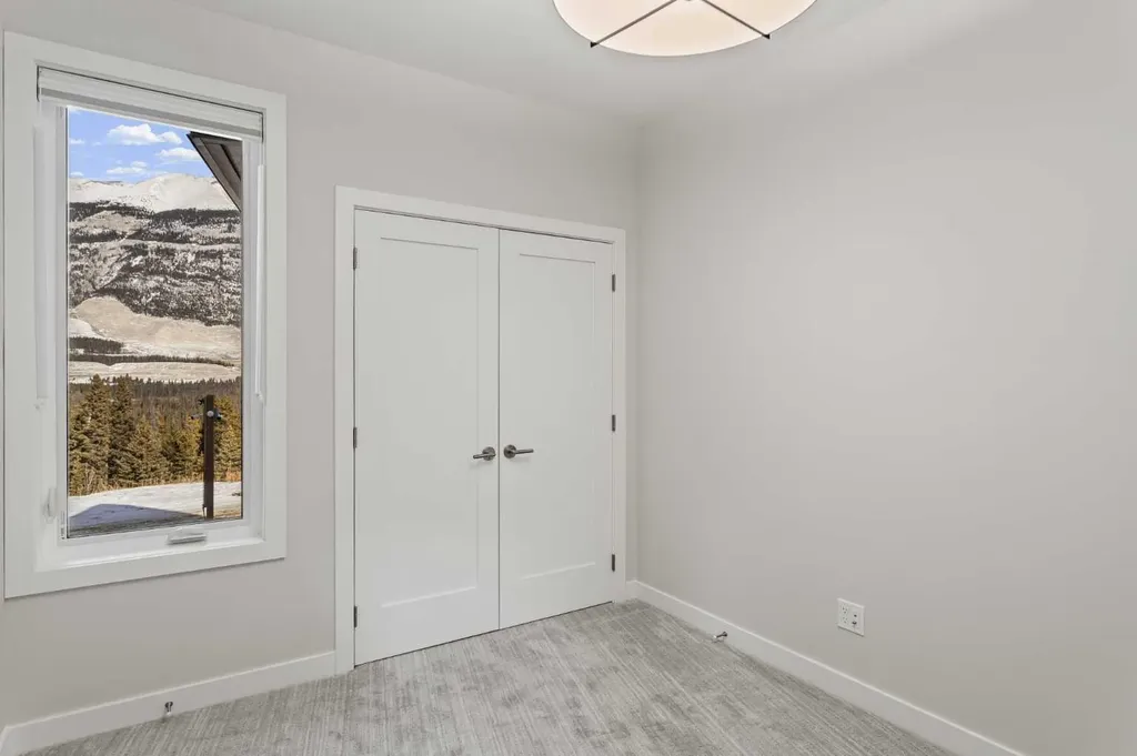 209 Stewart Creek Rise Canmore AB T1W0N9