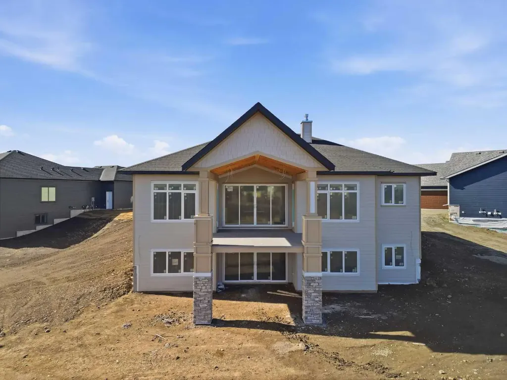243 Red Tail Ridge SE High River AB t1v0j8