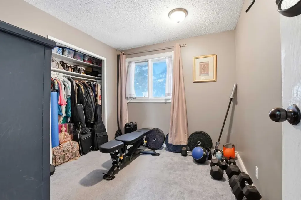 39 Norris Close Red Deer AB T4P 1R2