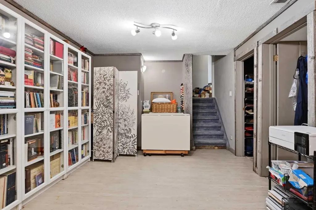 39 Norris Close Red Deer AB T4P 1R2