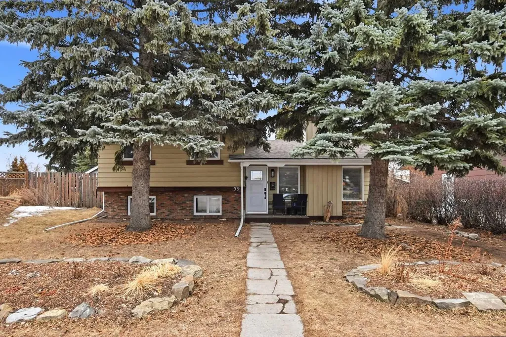 39 Norris Close Red Deer AB T4P 1R2
