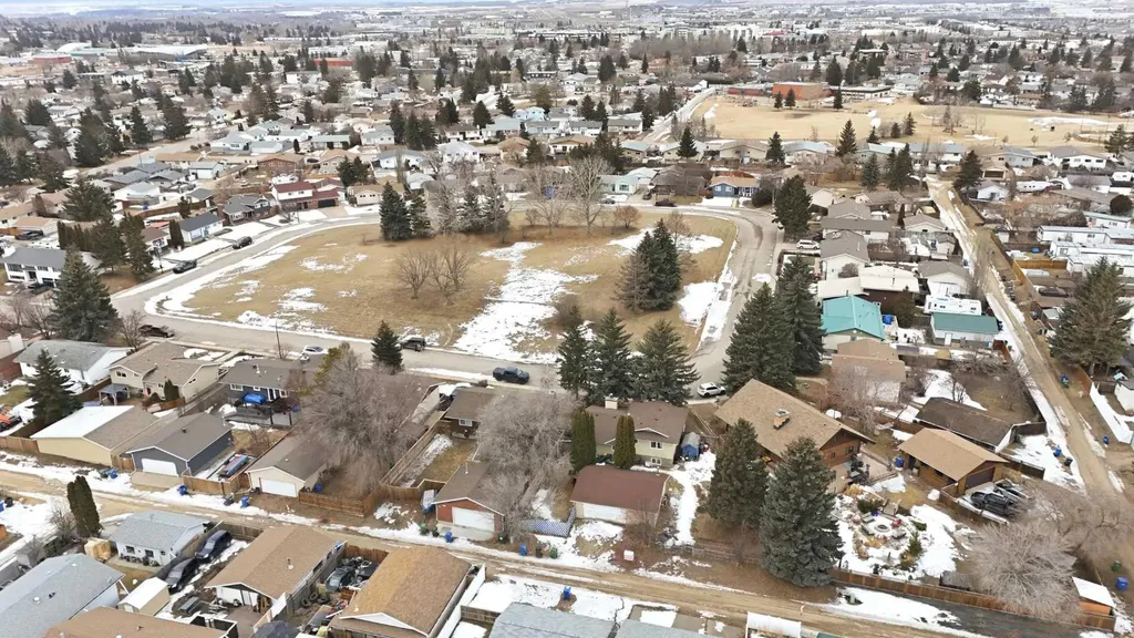 39 Norris Close Red Deer AB T4P 1R2