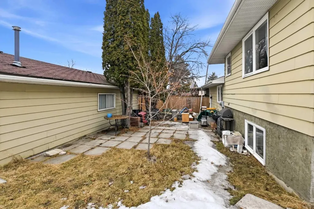 39 Norris Close Red Deer AB T4P 1R2