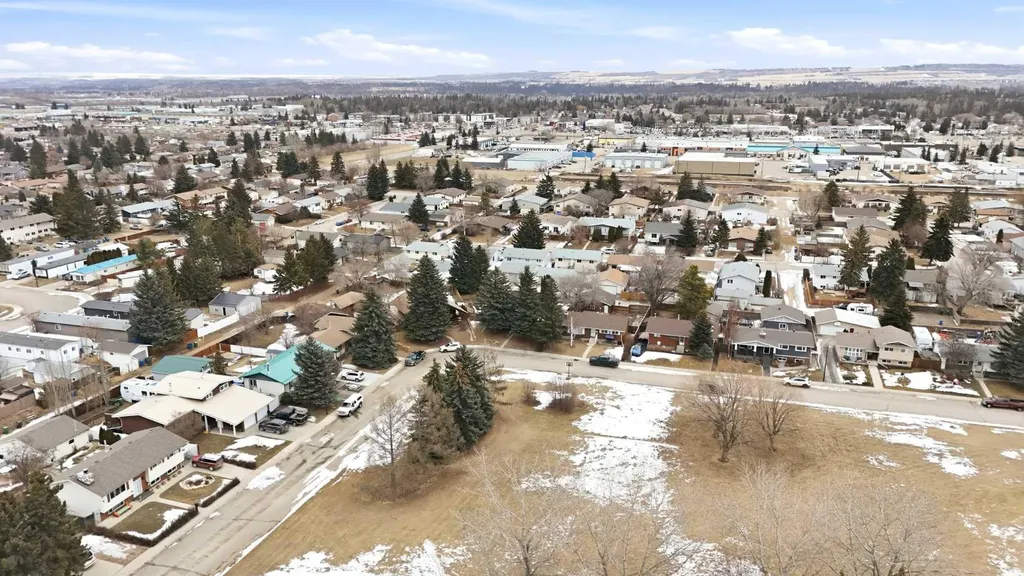 39 Norris Close Red Deer AB T4P 1R2