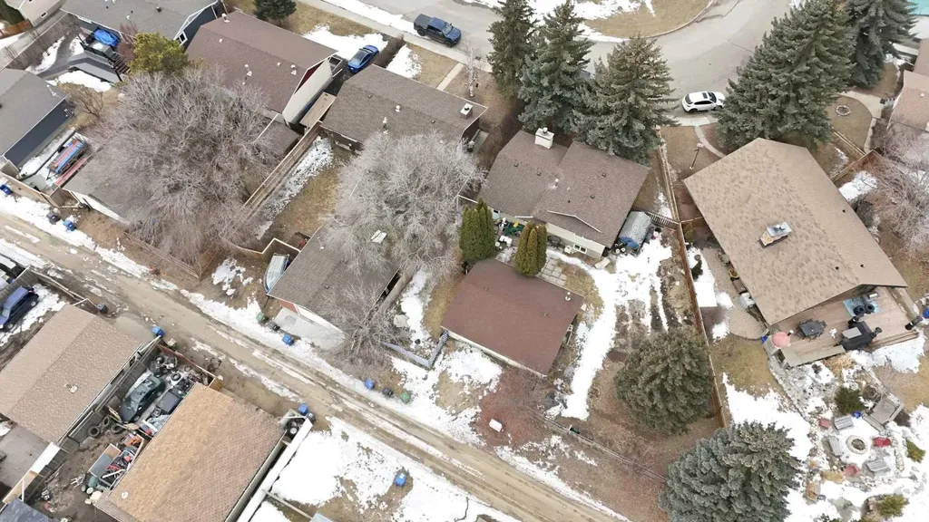 39 Norris Close Red Deer AB T4P 1R2