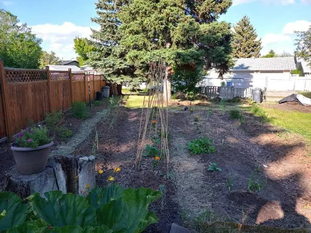 39 Norris Close Red Deer AB T4P 1R2