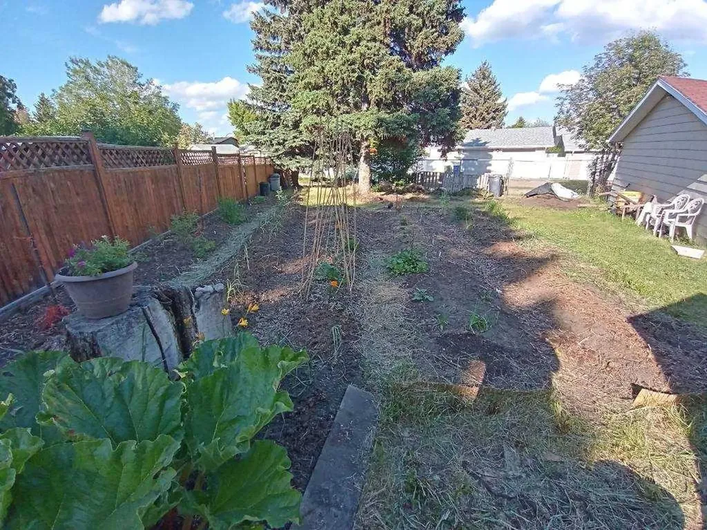 39 Norris Close Red Deer AB T4P 1R2