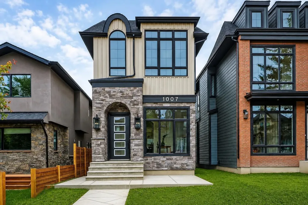 1007 18 Avenue NW Calgary AB T2M 0S9