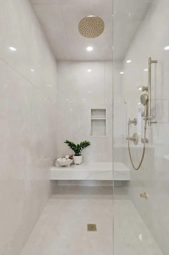 1007 18 Avenue NW Calgary AB T2M 0S9