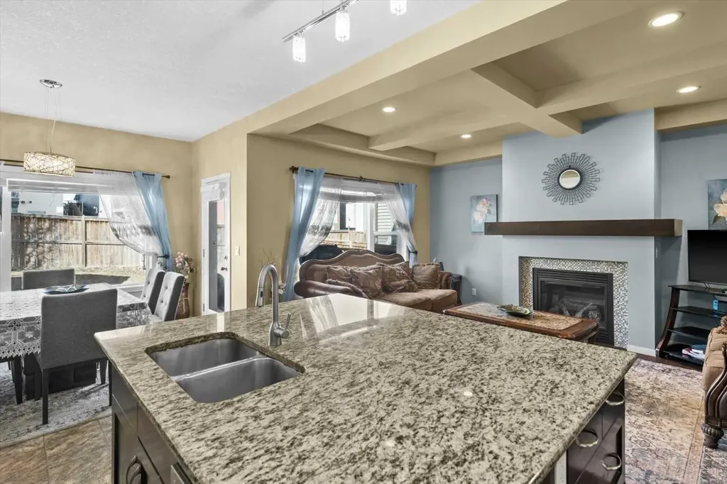 15 Sage Berry Road NW Calgary AB T3R0K8