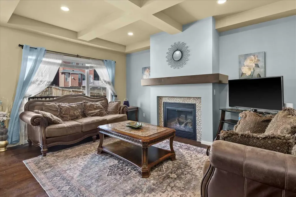 15 Sage Berry Road NW Calgary AB T3R0K8