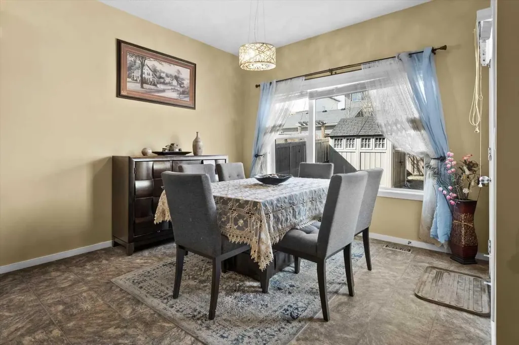 15 Sage Berry Road NW Calgary AB T3R0K8