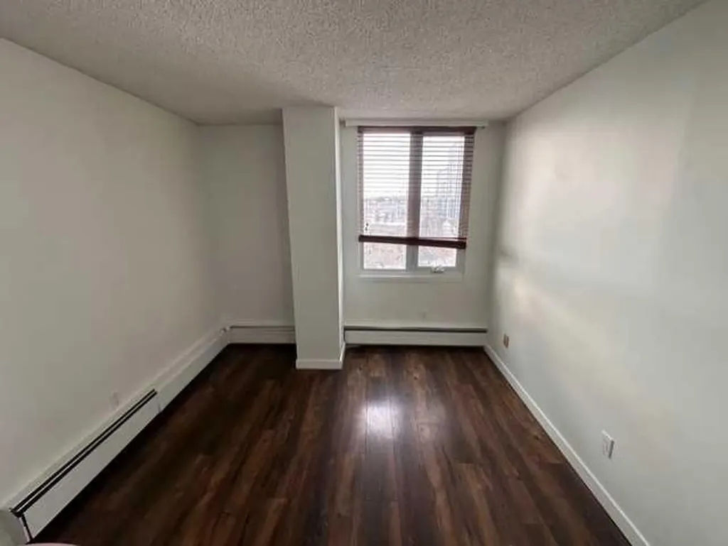 4944 Dalton Drive NW Calgary AB T3A 2E6