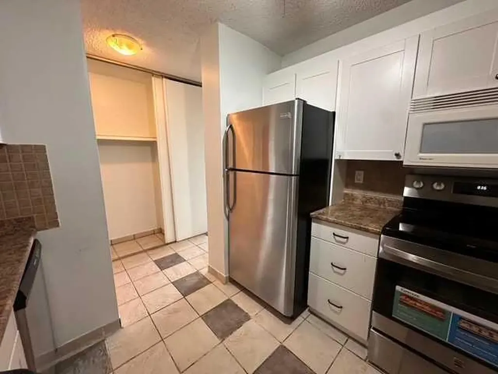 4944 Dalton Drive NW Calgary AB T3A 2E6