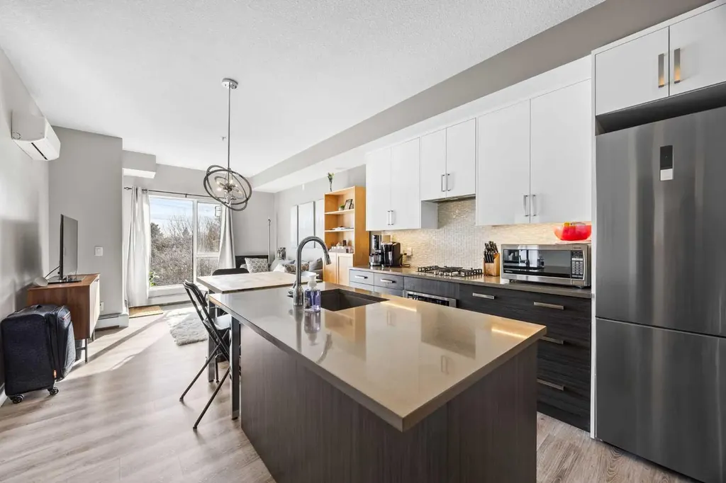 1521 26 Avenue SW Calgary AB T2T 1C4