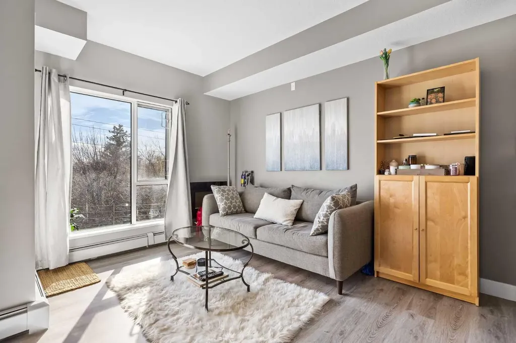 1521 26 Avenue SW Calgary AB T2T 1C4