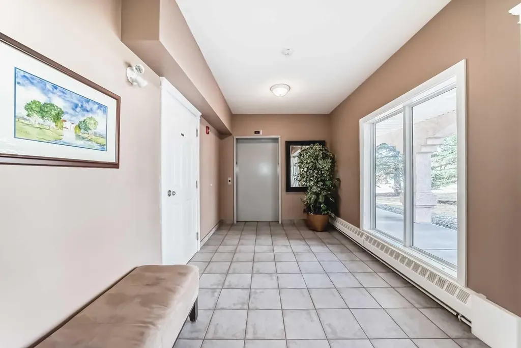7 Lineham Avenue Okotoks AB T1S 1Z2