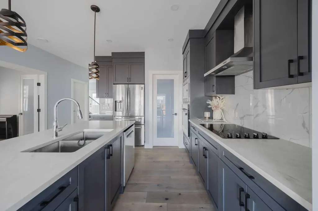 62 Legacy Glen Terrace SE Calgary AB T2X 3Y8