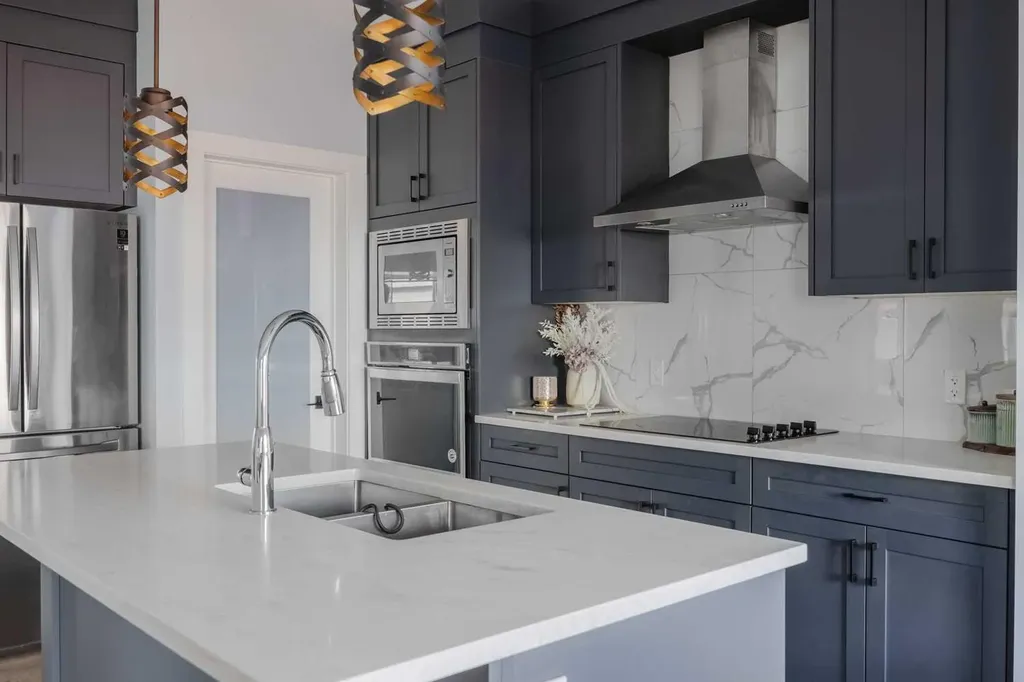 62 Legacy Glen Terrace SE Calgary AB T2X 3Y8