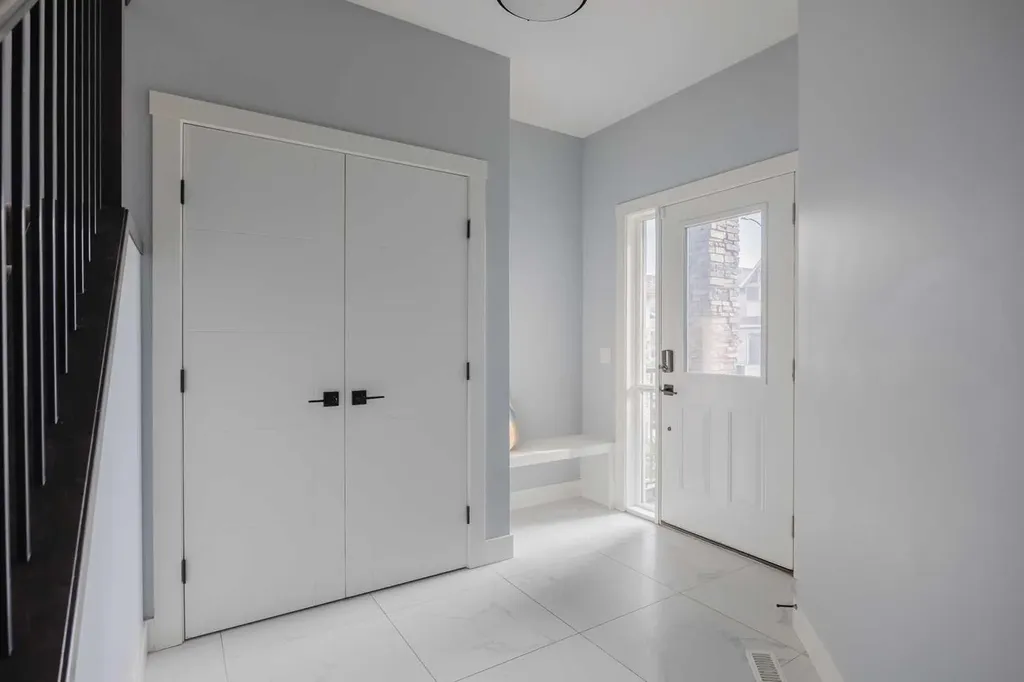 62 Legacy Glen Terrace SE Calgary AB T2X 3Y8