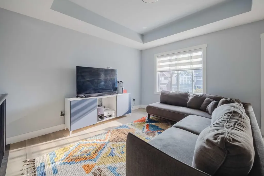 62 Legacy Glen Terrace SE Calgary AB T2X 3Y8