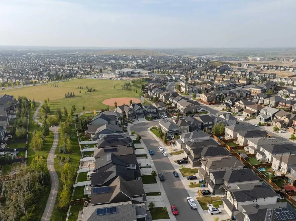 62 Legacy Glen Terrace SE Calgary AB T2X 3Y8