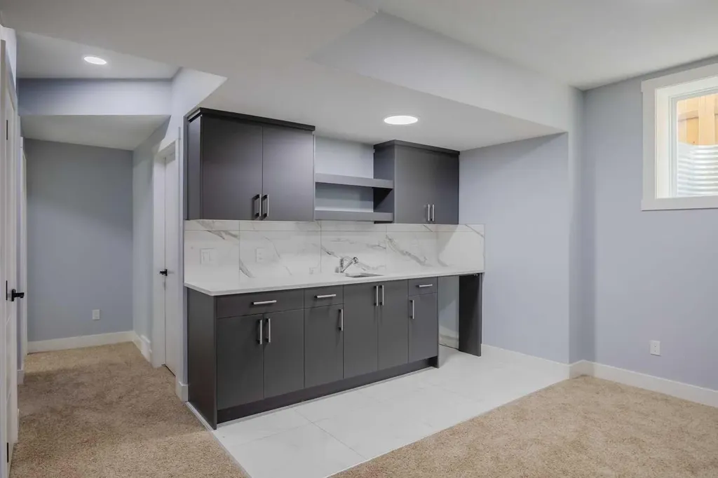 62 Legacy Glen Terrace SE Calgary AB T2X 3Y8