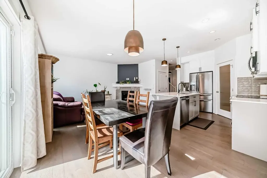 357 Nolanhurst Crescent NW Calgary AB T3R 1J4