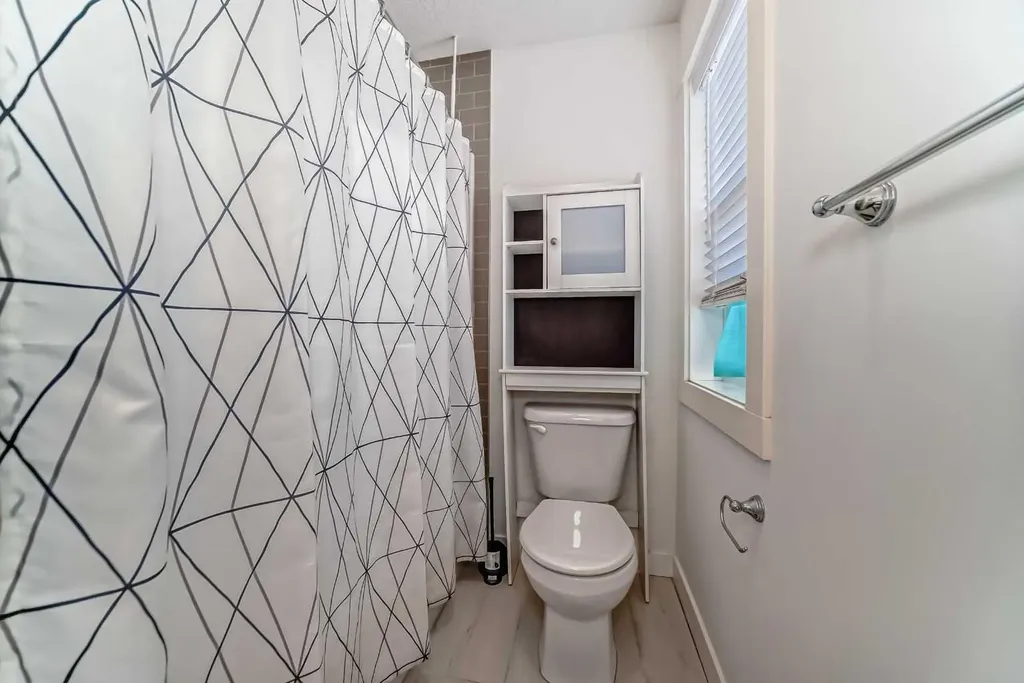 357 Nolanhurst Crescent NW Calgary AB T3R 1J4