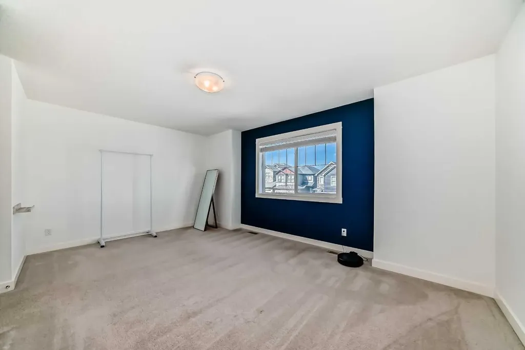 357 Nolanhurst Crescent NW Calgary AB T3R 1J4