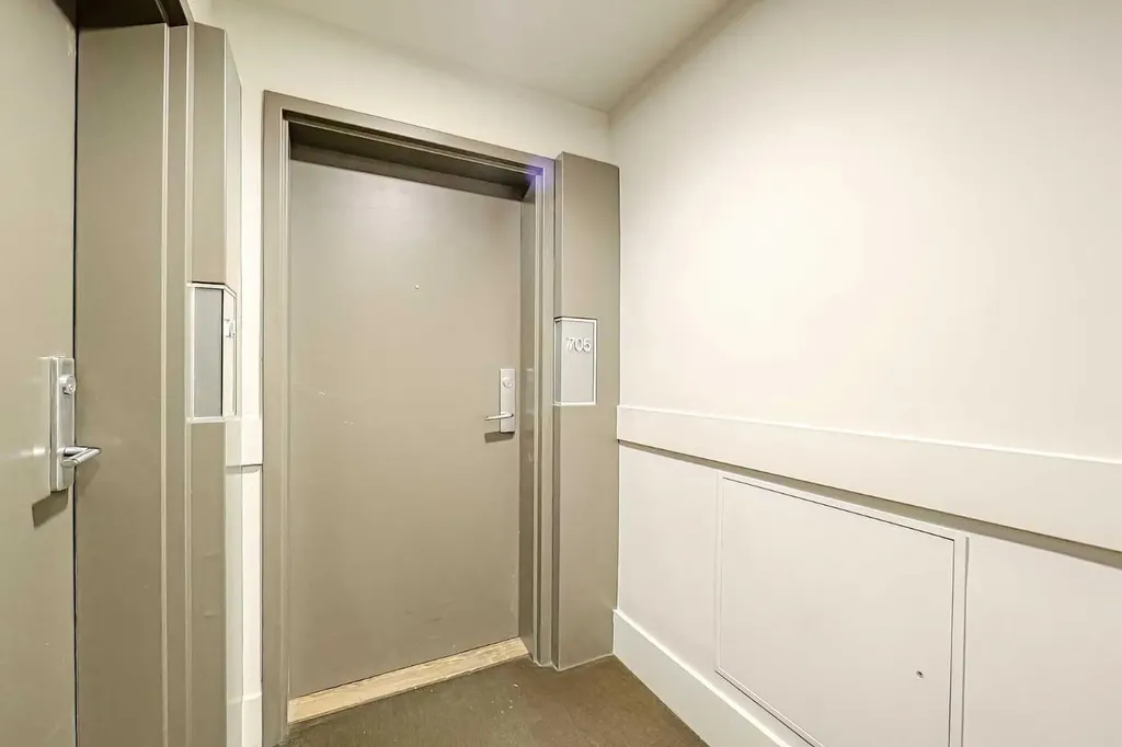 433 11 Avenue SE Calgary AB T2G 0C7