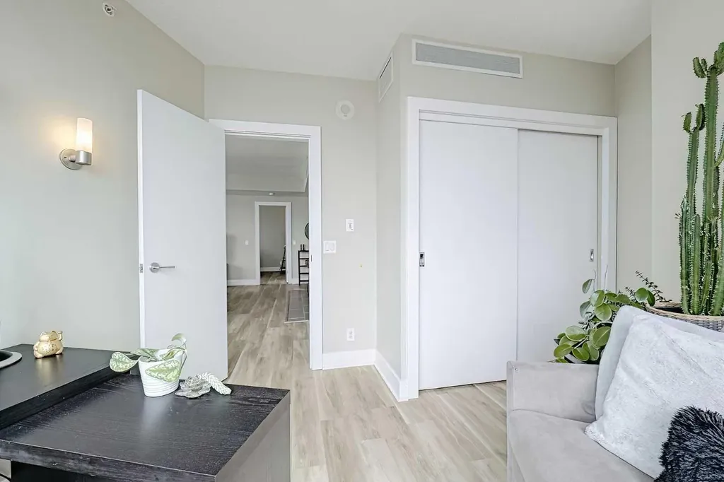 433 11 Avenue SE Calgary AB T2G 0C7