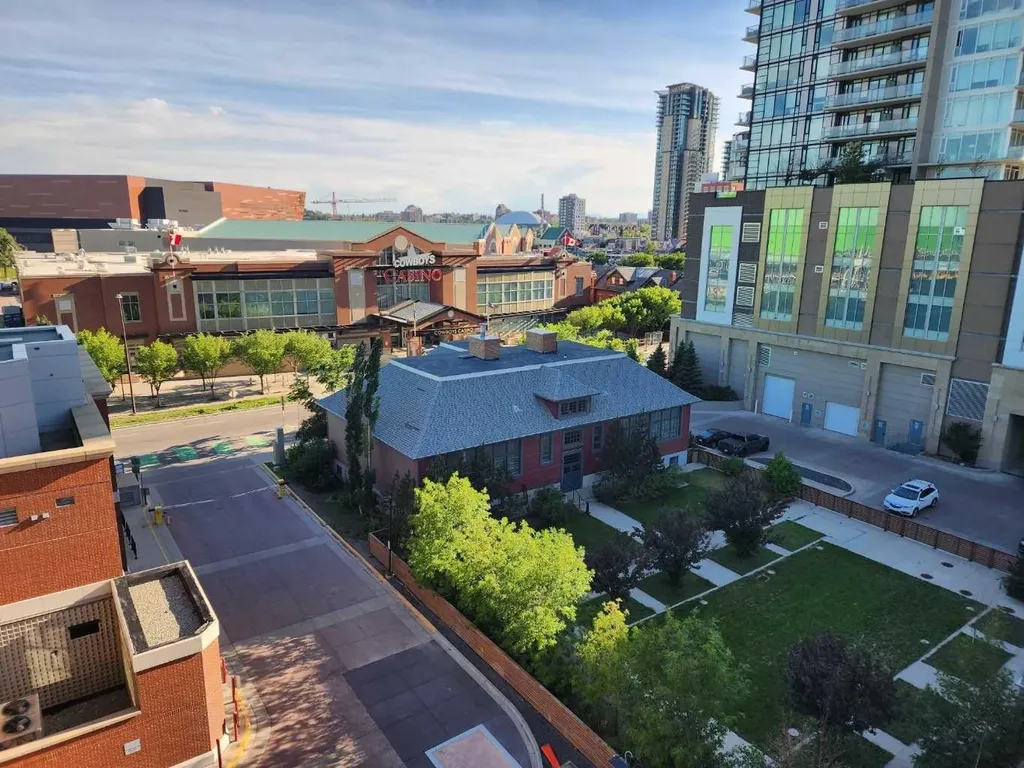 433 11 Avenue SE Calgary AB T2G 0C7