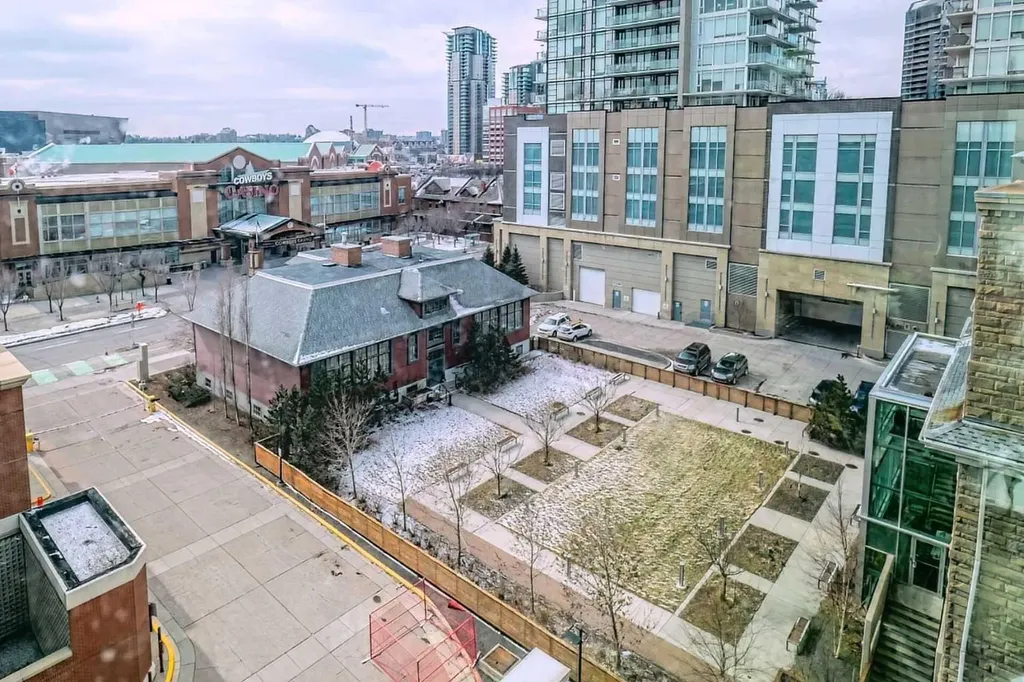 433 11 Avenue SE Calgary AB T2G 0C7