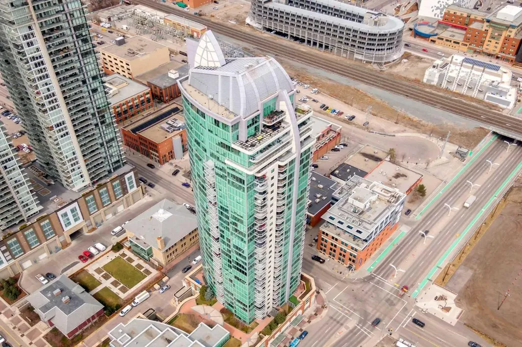 433 11 Avenue SE Calgary AB T2G 0C7