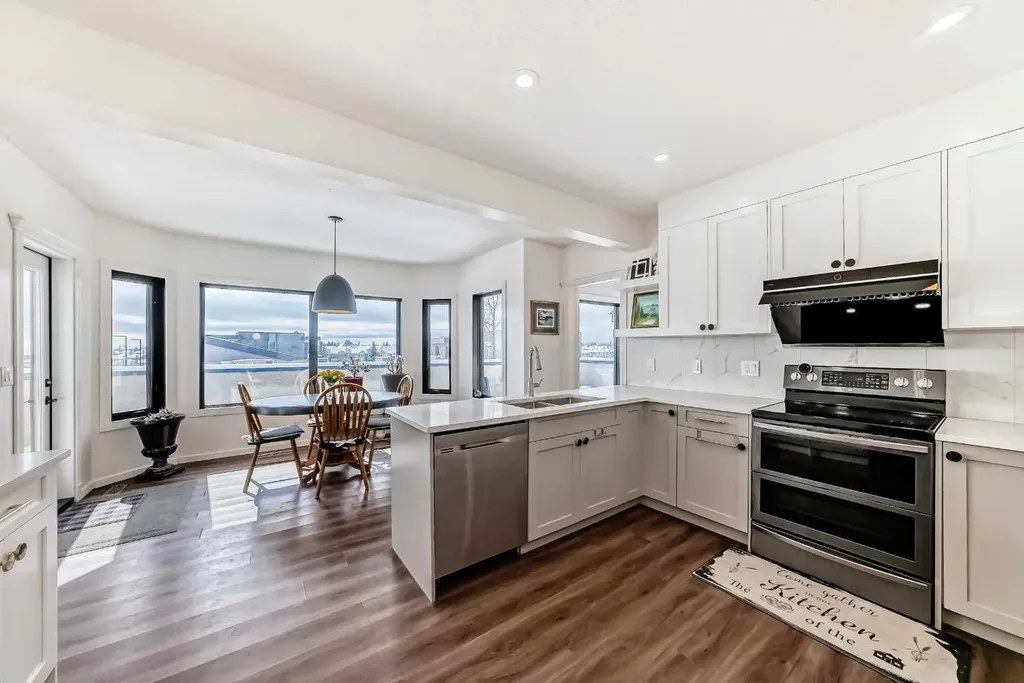 40 Christie Cairn Square SW Calgary AB T3H 2Z2