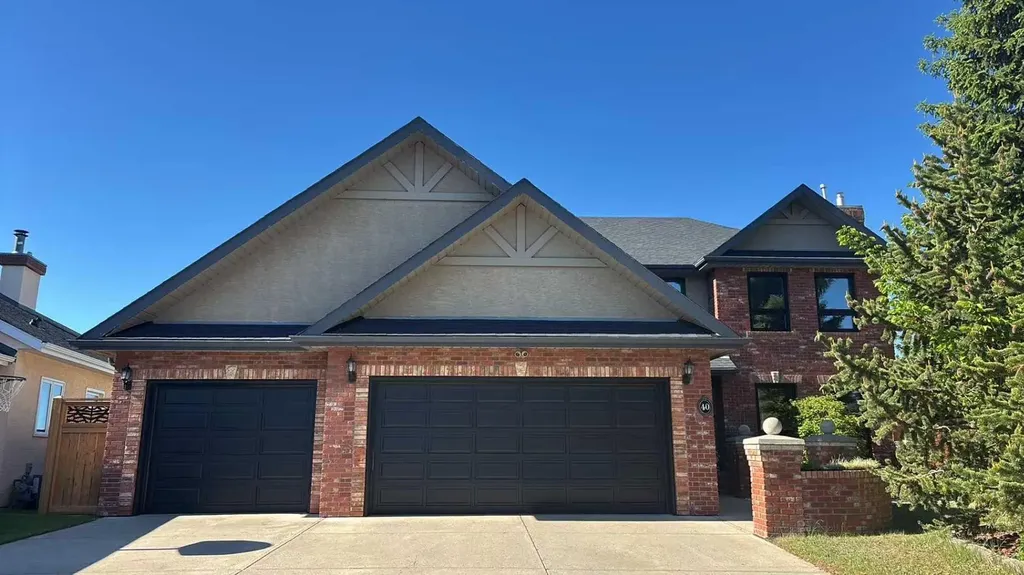 40 Christie Cairn Square SW Calgary AB T3H 2Z2