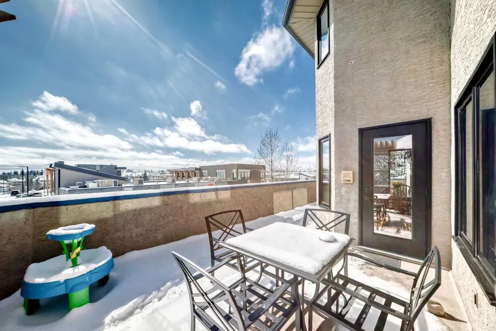 40 Christie Cairn Square SW Calgary AB T3H 2Z2