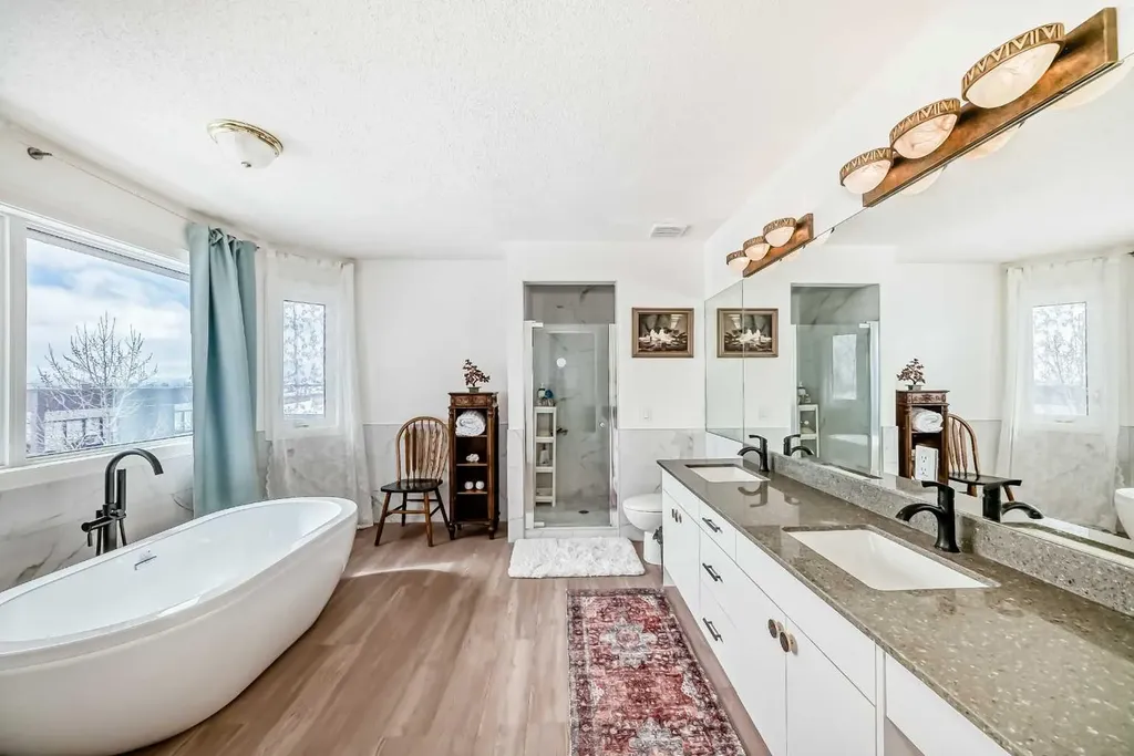40 Christie Cairn Square SW Calgary AB T3H 2Z2