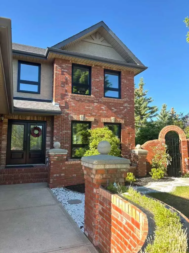 40 Christie Cairn Square SW Calgary AB T3H 2Z2