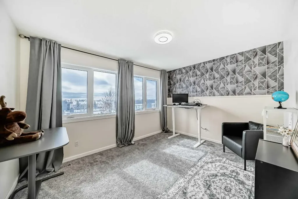 40 Christie Cairn Square SW Calgary AB T3H 2Z2