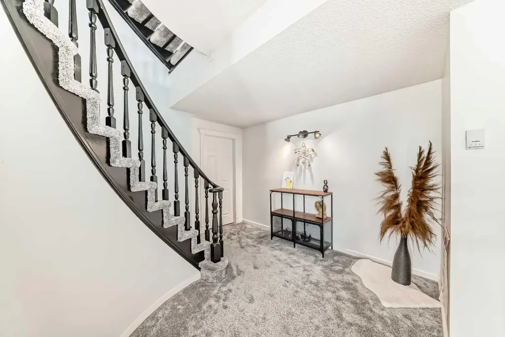 40 Christie Cairn Square SW Calgary AB T3H 2Z2