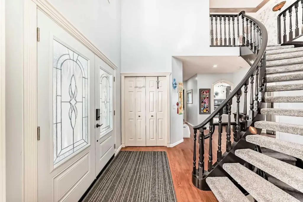 40 Christie Cairn Square SW Calgary AB T3H 2Z2