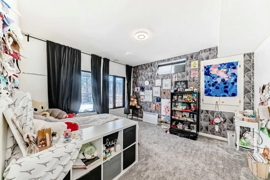 40 Christie Cairn Square SW Calgary AB T3H 2Z2