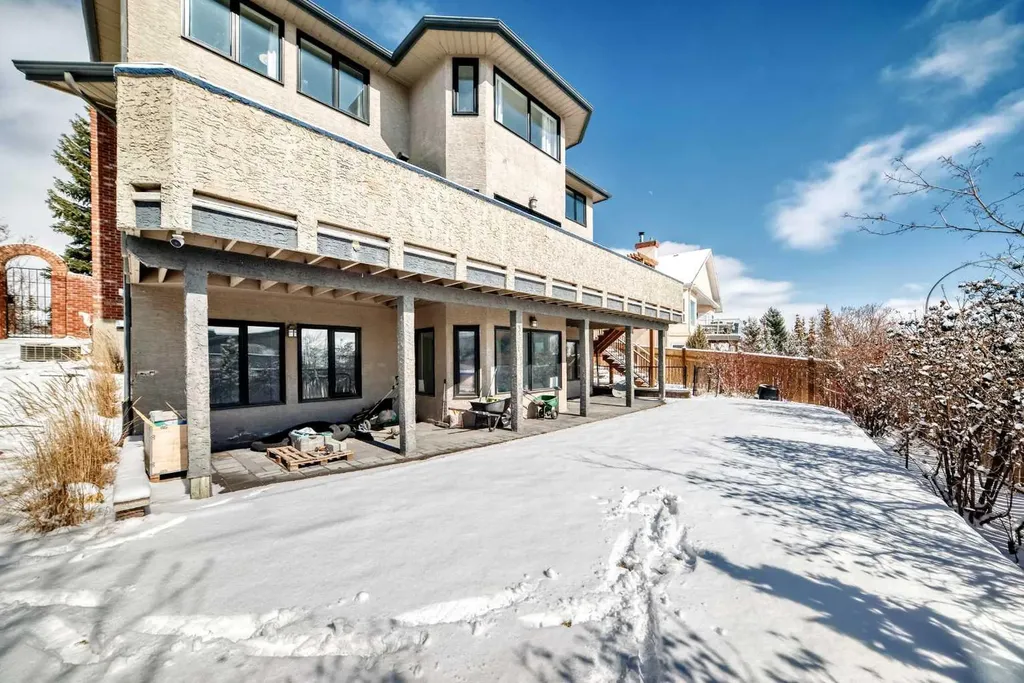 40 Christie Cairn Square SW Calgary AB T3H 2Z2