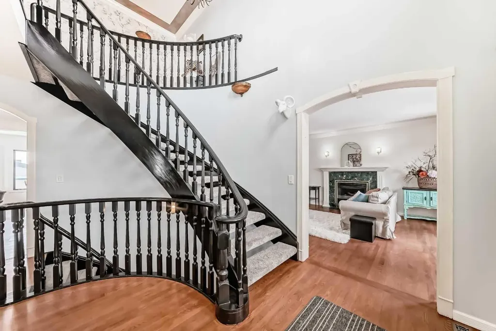 40 Christie Cairn Square SW Calgary AB T3H 2Z2