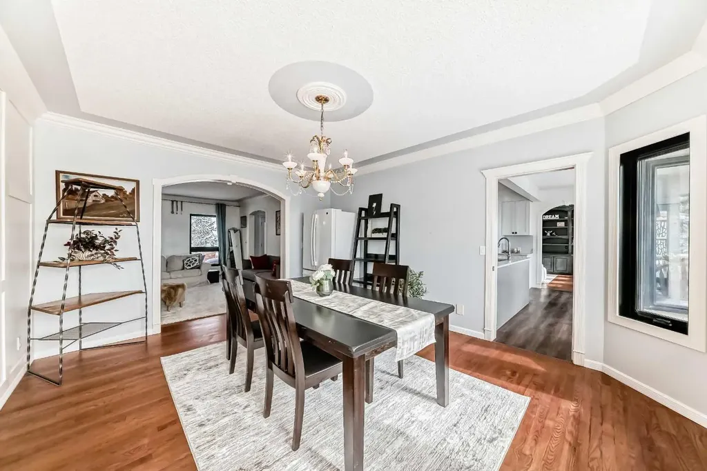 40 Christie Cairn Square SW Calgary AB T3H 2Z2