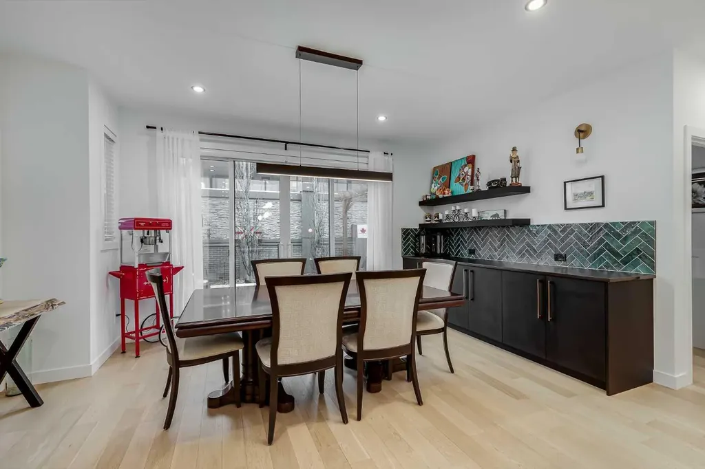 44 Timberline Way SW Calgary AB T3H0W3