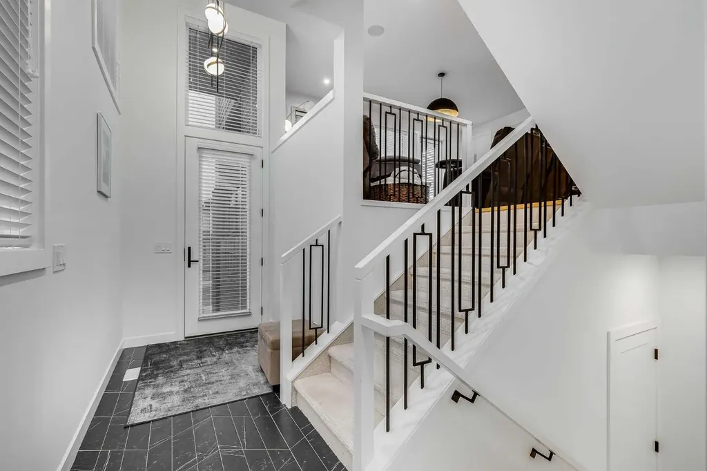 44 Timberline Way SW Calgary AB T3H0W3